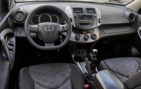 Toyota RAV4, 2010 год, 1 050 000 рублей, 6 фотография