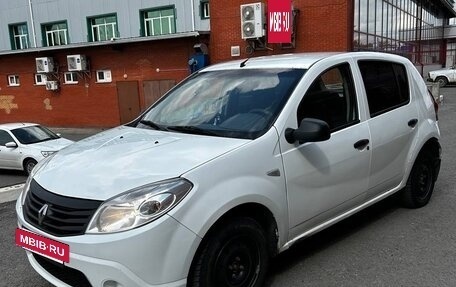 Renault Sandero I, 2014 год, 420 000 рублей, 2 фотография