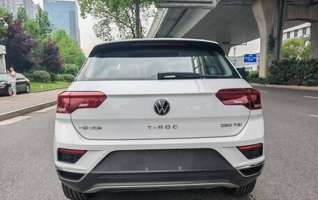 Volkswagen T-Roc I, 2021 год, 1 366 000 рублей, 5 фотография