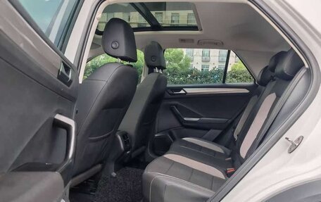 Volkswagen T-Roc I, 2021 год, 1 366 000 рублей, 8 фотография