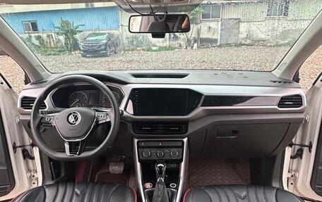 Volkswagen T-Cross I, 2021 год, 1 301 000 рублей, 6 фотография