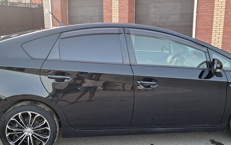 Toyota Prius, 2010 год, 1 050 000 рублей, 6 фотография