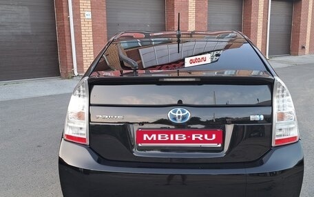 Toyota Prius, 2010 год, 1 050 000 рублей, 4 фотография