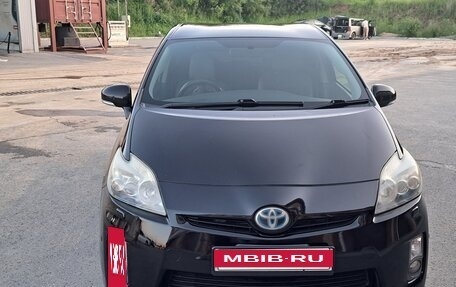 Toyota Prius, 2010 год, 1 050 000 рублей, 8 фотография