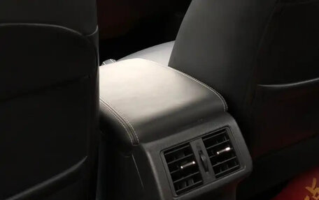 Mitsubishi Outlander III рестайлинг 3, 2021 год, 1 825 000 рублей, 18 фотография