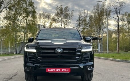 Toyota Land Cruiser, 2022 год, 11 950 000 рублей, 2 фотография