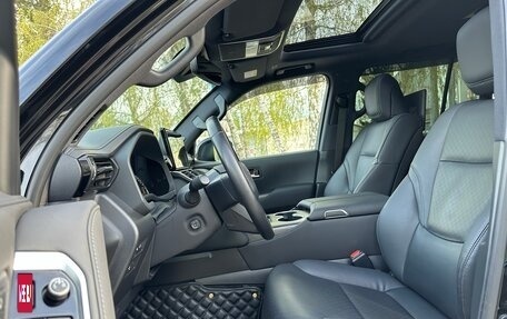Toyota Land Cruiser, 2022 год, 11 950 000 рублей, 16 фотография