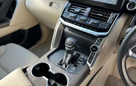 Toyota Land Cruiser, 2022 год, 11 420 000 рублей, 26 фотография