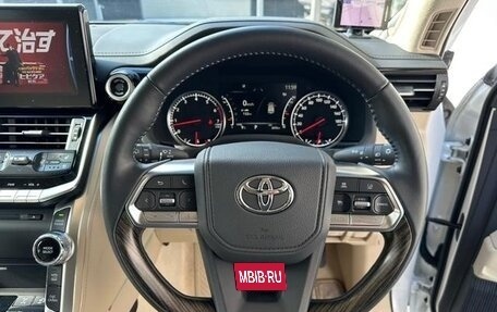 Toyota Land Cruiser, 2022 год, 11 420 000 рублей, 21 фотография