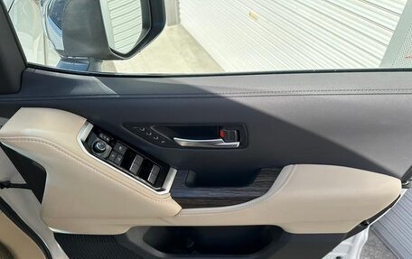 Toyota Land Cruiser, 2022 год, 11 420 000 рублей, 30 фотография