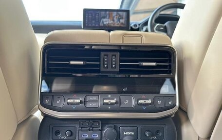 Toyota Land Cruiser, 2022 год, 11 420 000 рублей, 33 фотография
