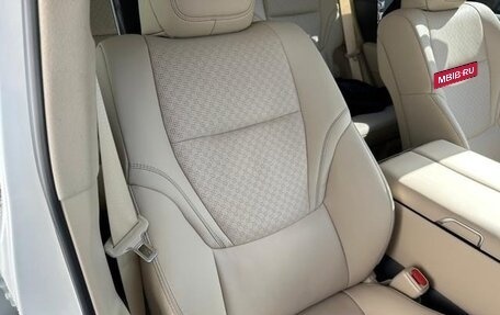 Toyota Land Cruiser, 2022 год, 11 420 000 рублей, 31 фотография