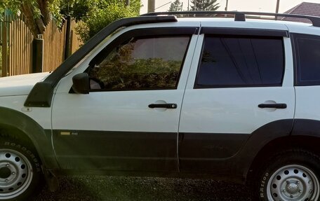 Chevrolet Niva I рестайлинг, 2016 год, 830 000 рублей, 9 фотография
