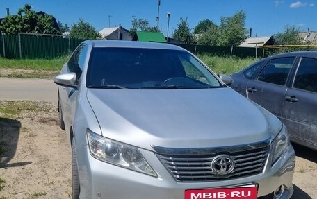 Toyota Camry, 2013 год, 1 280 000 рублей, 2 фотография