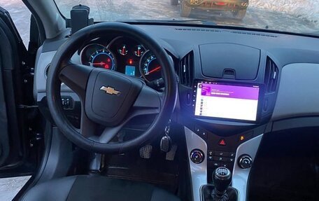 Chevrolet Cruze II, 2013 год, 850 000 рублей, 7 фотография