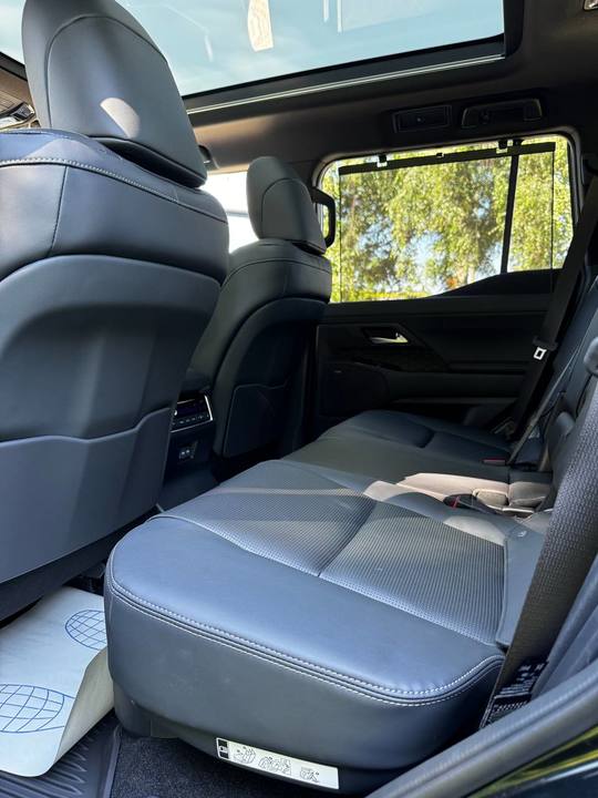 Lexus GX II рестайлинг 2, 2024 год, 14 300 000 рублей, 39 фотография