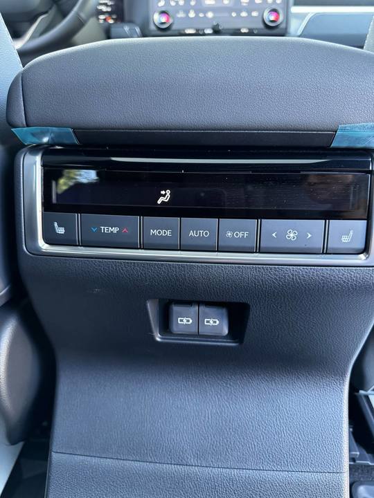 Lexus GX II рестайлинг 2, 2024 год, 14 300 000 рублей, 18 фотография