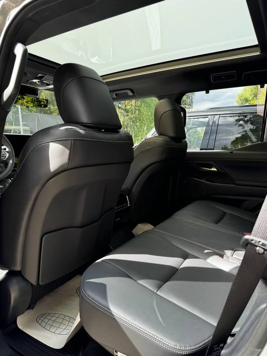Lexus GX II рестайлинг 2, 2024 год, 15 000 000 рублей, 8 фотография
