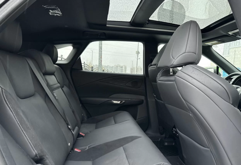 Lexus RX IV рестайлинг, 2024 год, 9 800 000 рублей, 6 фотография