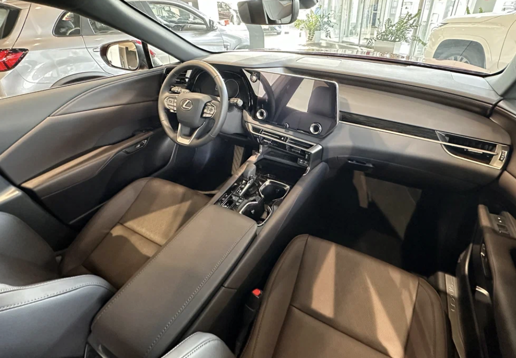 Lexus RX IV рестайлинг, 2025 год, 11 500 000 рублей, 8 фотография