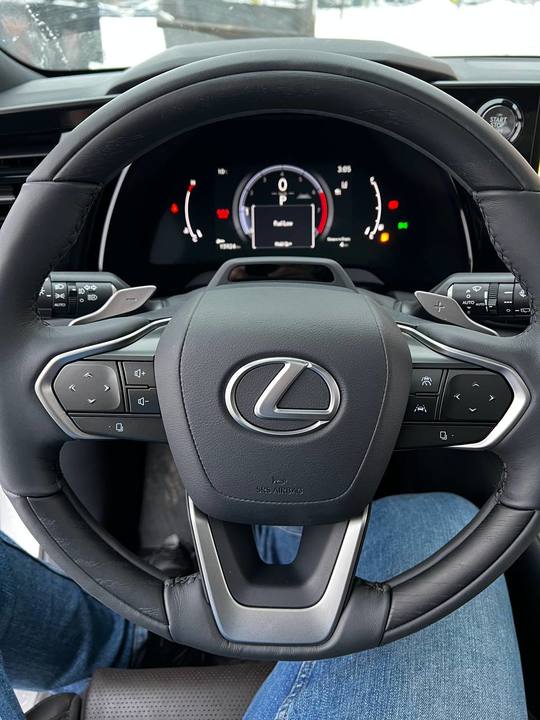 Lexus RX IV рестайлинг, 2024 год, 9 800 000 рублей, 14 фотография