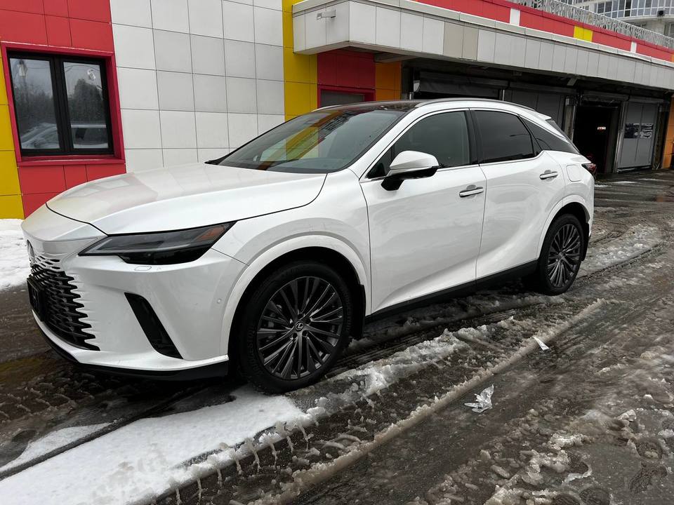 Lexus RX IV рестайлинг, 2024 год, 9 800 000 рублей, 1 фотография