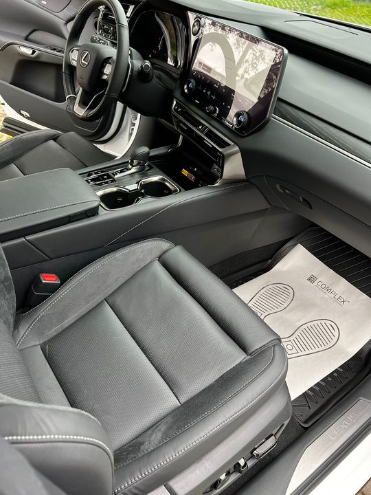 Lexus RX IV рестайлинг, 2024 год, 9 800 000 рублей, 18 фотография