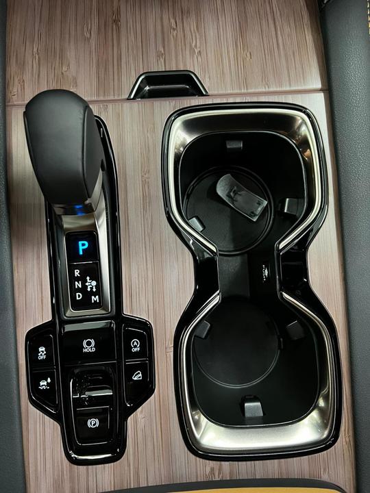 Lexus RX IV рестайлинг, 2024 год, 9 800 000 рублей, 17 фотография