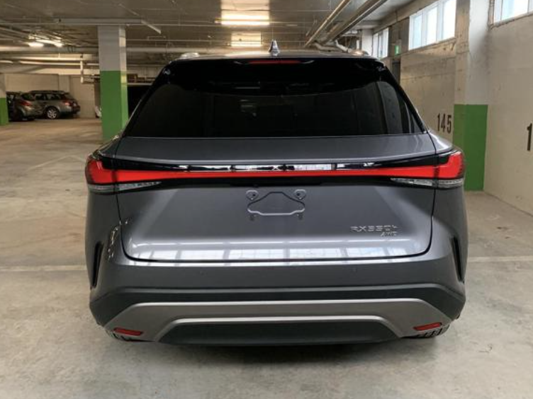 Lexus RX IV рестайлинг, 2024 год, 9 800 000 рублей, 6 фотография