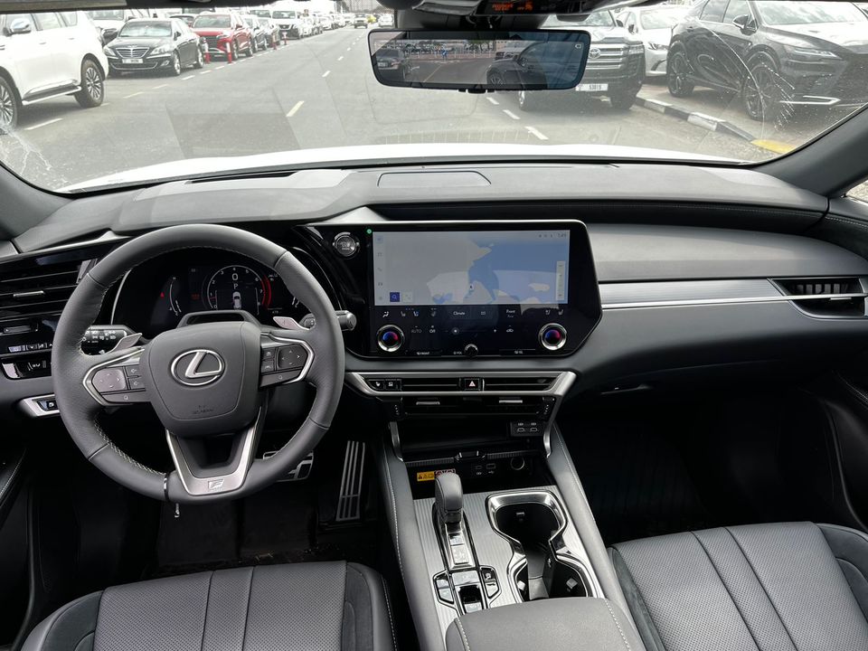 Lexus RX IV рестайлинг, 2024 год, 9 800 000 рублей, 14 фотография