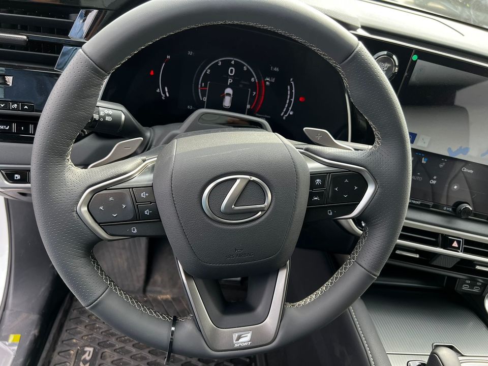 Lexus RX IV рестайлинг, 2024 год, 9 800 000 рублей, 5 фотография