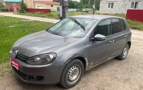 Volkswagen Golf VI, 2010 год, 450 000 рублей, 1 фотография
