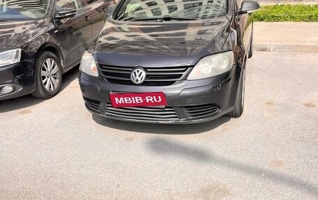 Volkswagen Golf V, 2006 год, 450 000 рублей, 1 фотография