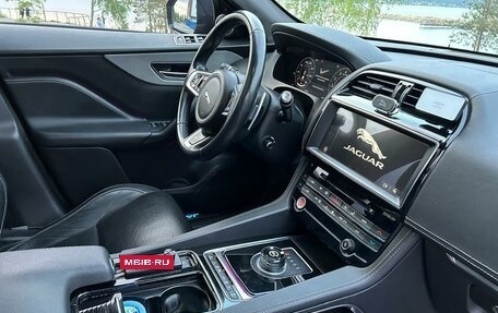 Jaguar F-Pace, 2020 год, 3 999 999 рублей, 21 фотография