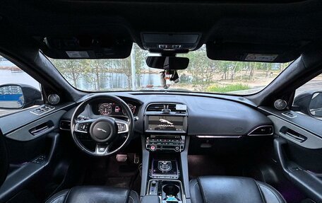 Jaguar F-Pace, 2020 год, 3 999 999 рублей, 22 фотография