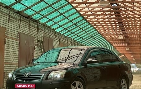 Toyota Avensis III рестайлинг, 2007 год, 750 000 рублей, 1 фотография