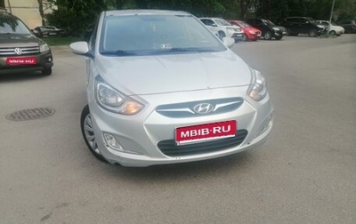 Hyundai Solaris II рестайлинг, 2012 год, 650 000 рублей, 1 фотография