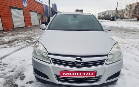 Opel Astra H, 2013 год, 650 000 рублей, 1 фотография