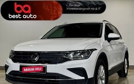 Volkswagen Tiguan II, 2021 год, 2 390 000 рублей, 1 фотография