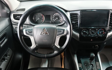 Mitsubishi L200 IV рестайлинг, 2022 год, 4 299 000 рублей, 10 фотография