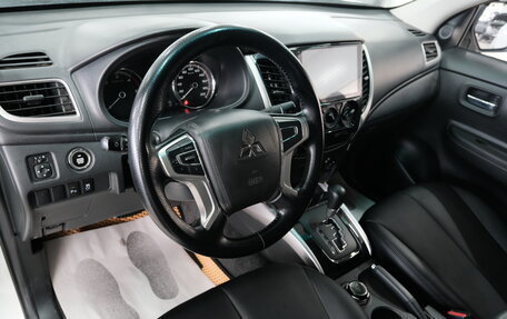Mitsubishi L200 IV рестайлинг, 2022 год, 4 299 000 рублей, 9 фотография