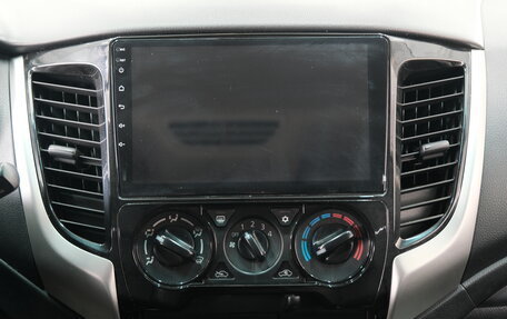 Mitsubishi L200 IV рестайлинг, 2022 год, 4 299 000 рублей, 15 фотография