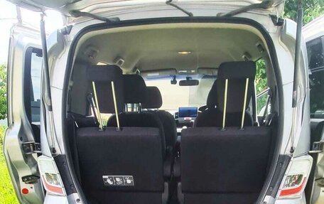Honda Freed I, 2013 год, 1 400 000 рублей, 5 фотография