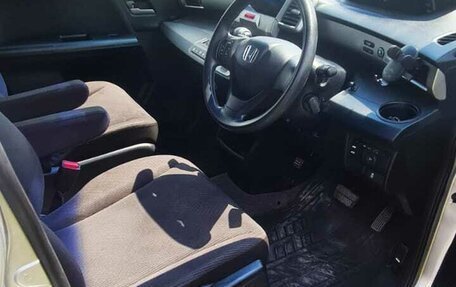 Honda Freed I, 2013 год, 1 400 000 рублей, 12 фотография