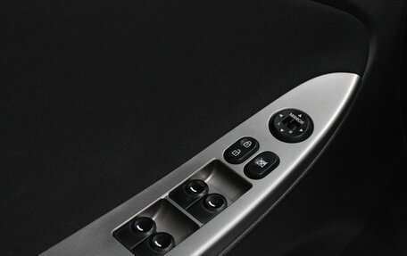 Hyundai Solaris II рестайлинг, 2016 год, 805 000 рублей, 10 фотография