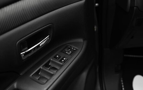 Mitsubishi Outlander III рестайлинг 3, 2014 год, 1 300 999 рублей, 9 фотография