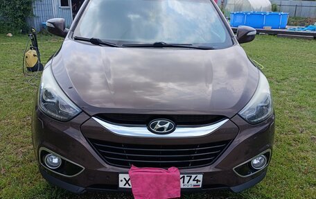 Hyundai ix35 I рестайлинг, 2013 год, 1 750 000 рублей, 2 фотография