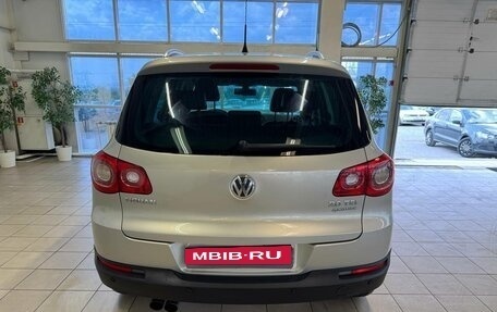 Volkswagen Tiguan I, 2010 год, 1 049 000 рублей, 4 фотография