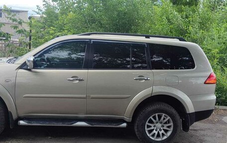Mitsubishi Pajero Sport II рестайлинг, 2011 год, 950 000 рублей, 3 фотография