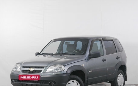 Chevrolet Niva I рестайлинг, 2017 год, 829 000 рублей, 2 фотография